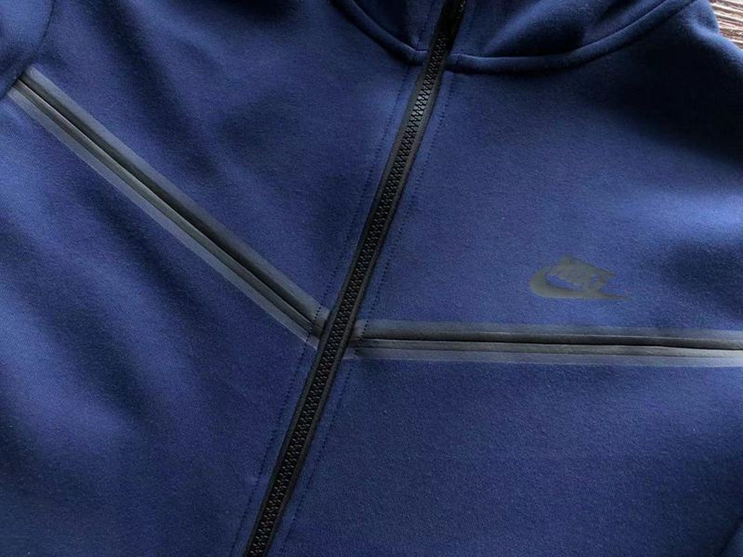NIKE TECH FLEECE HOODIE X NAVY