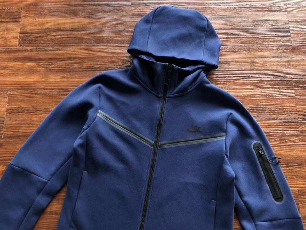 NIKE TECH FLEECE HOODIE X NAVY