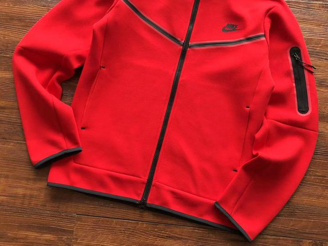 NIKE TECH FLEECE HOODIE X UNIVERSITY RED